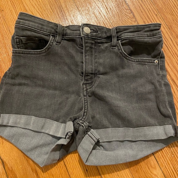 H&M shorts - Picture 1 of 2